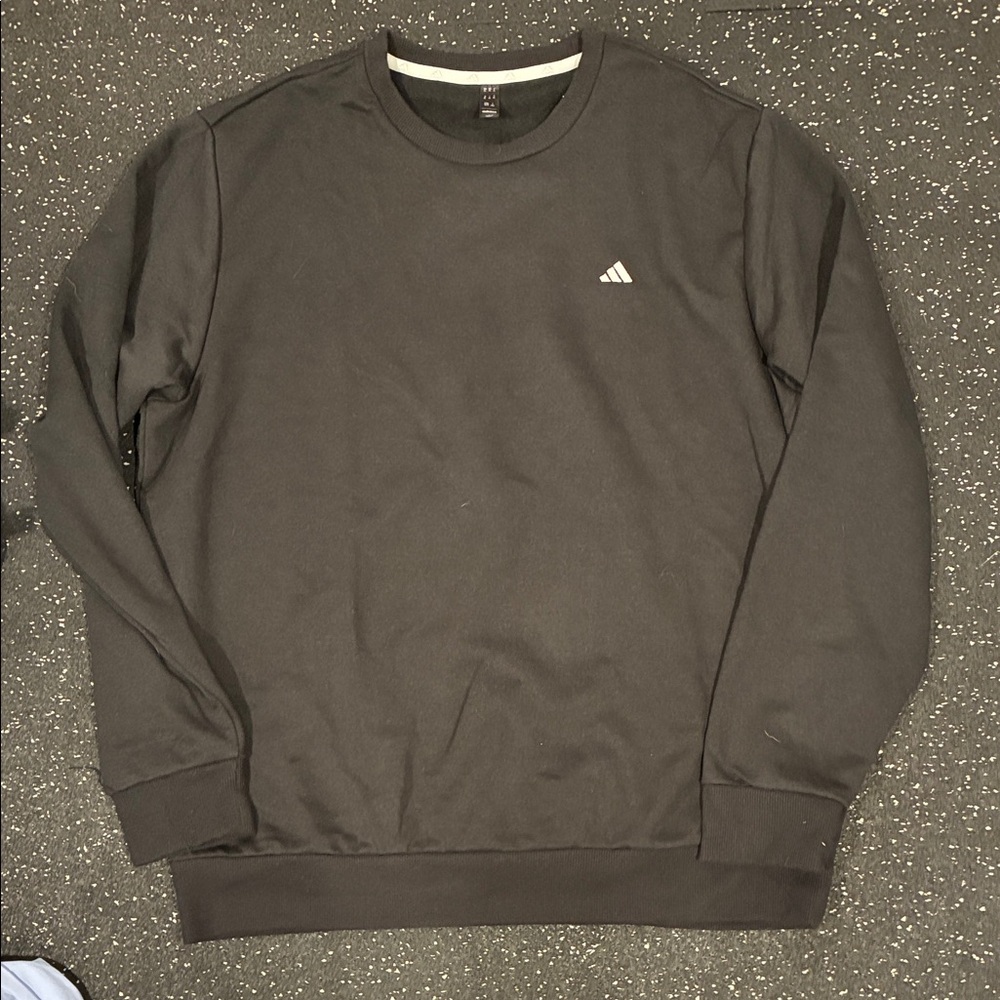 adidas Black Men’s Crewneck Sweatshirt with Small Logo